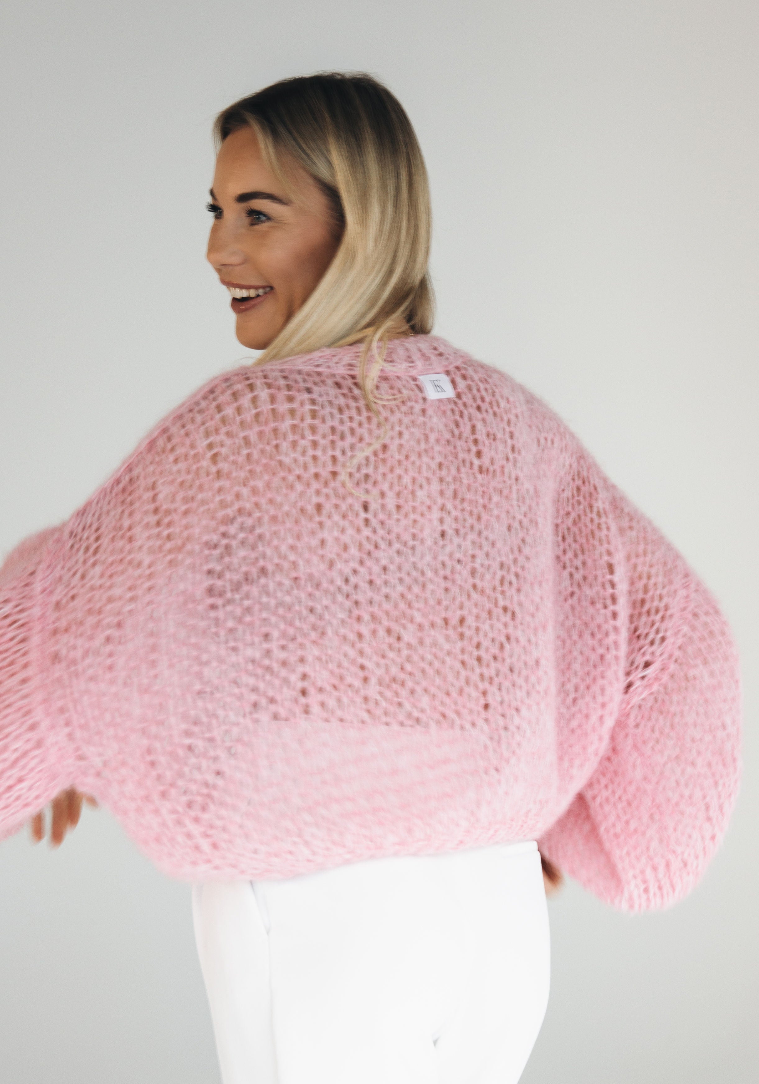 Kampsun Fluffy kaelusega