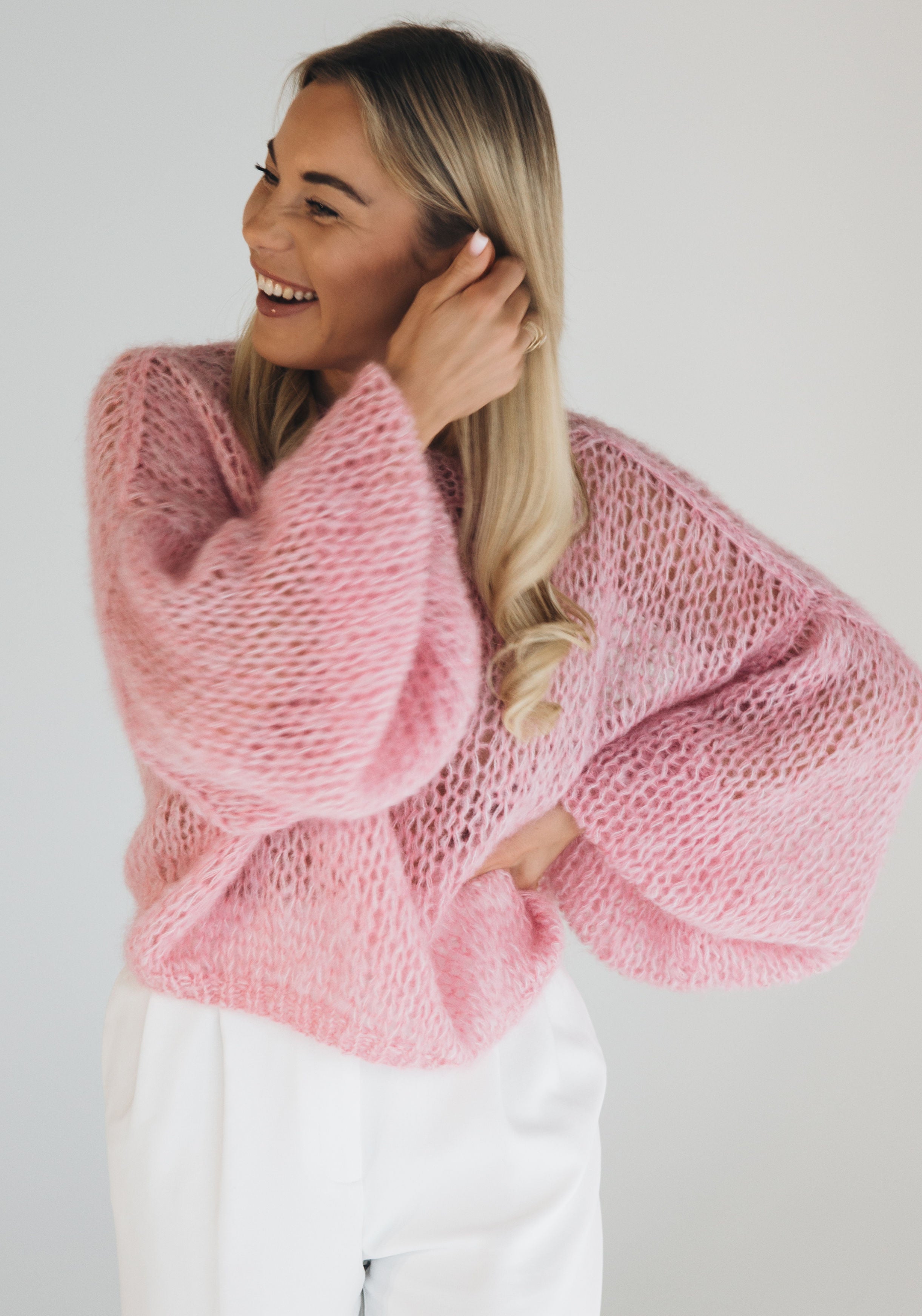 Kampsun Fluffy kaelusega